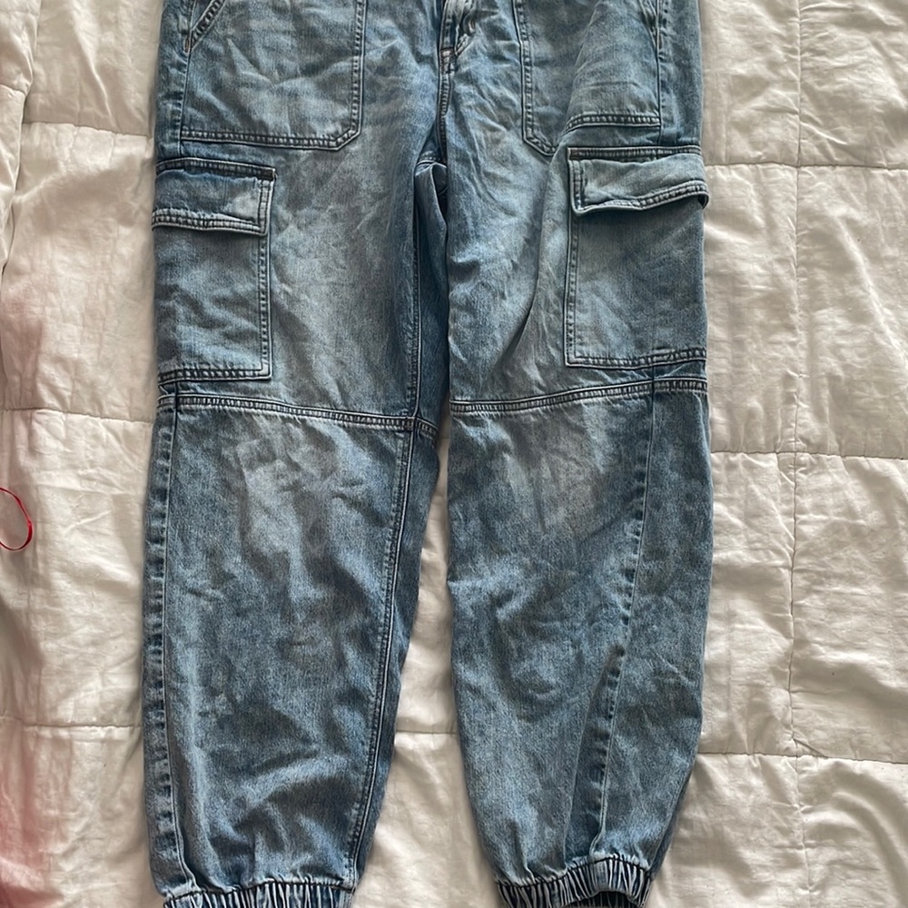 Perfect condition American Eagle Cargo Jeans